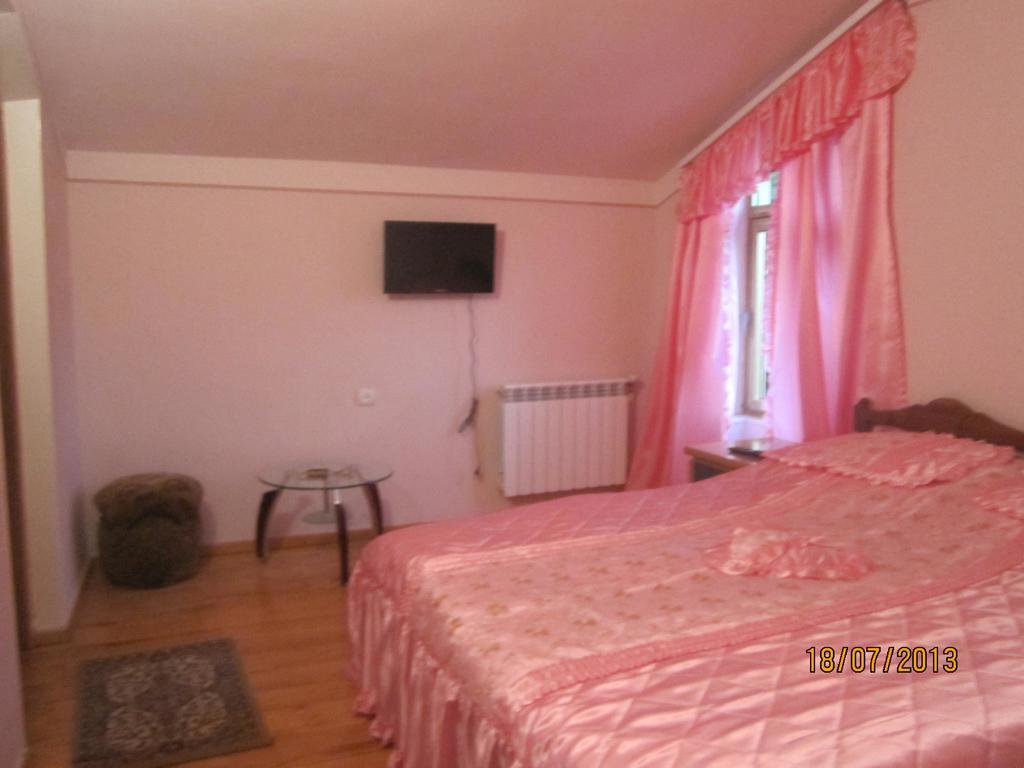 Guest House Sen Dilijan Bagian luar foto